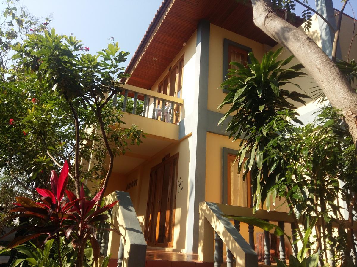 Arerayah Beach Resort Pran Buri Exterior photo